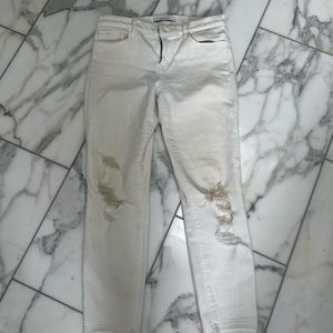 White skinny jeans